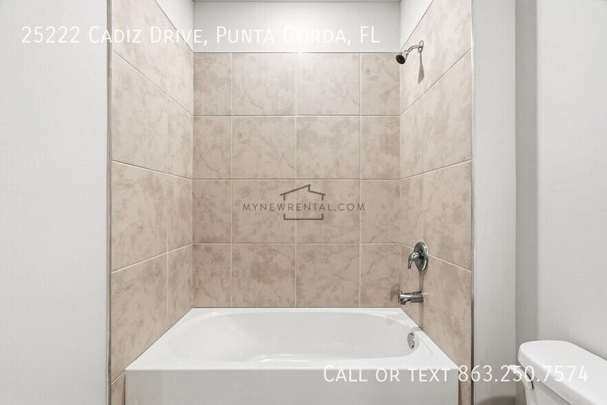 Building Photo - 25222 Cadiz Dr