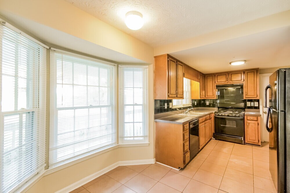 Building Photo - 4629 Dogwood Farms Dr