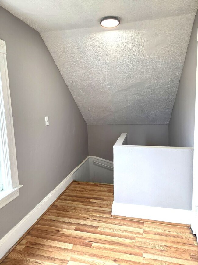 Building Photo - 90-92 Boutwell Street