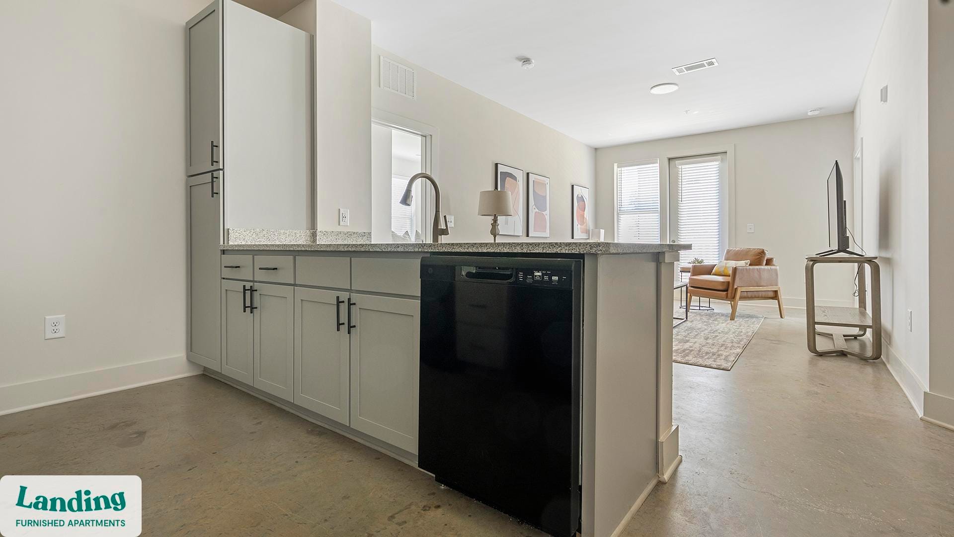 Building Photo - 404 W 26th St