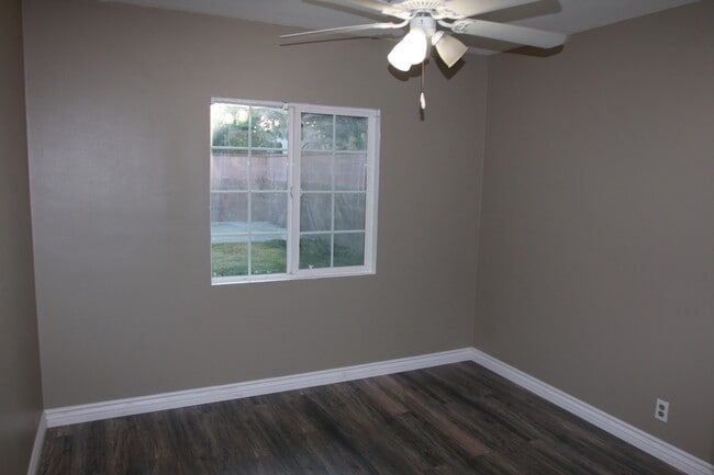 Building Photo - 12029 Gridley Rd