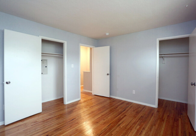 Primary Photo - 4211 Newsome Dr