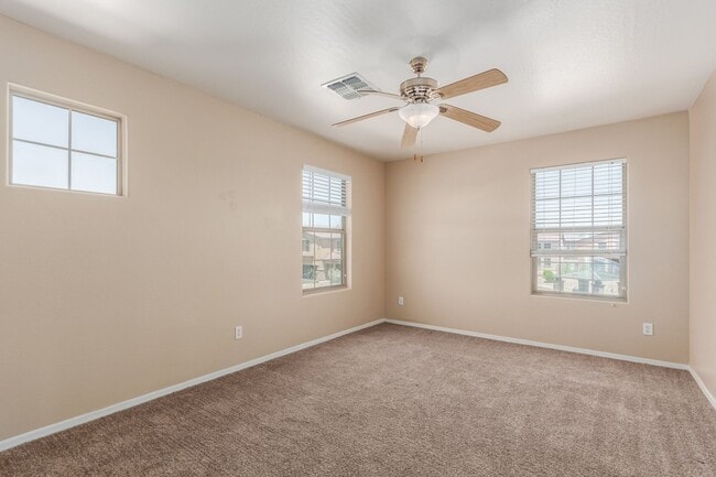 Building Photo - Welcome to Your Dream Home in Laveen Farms!