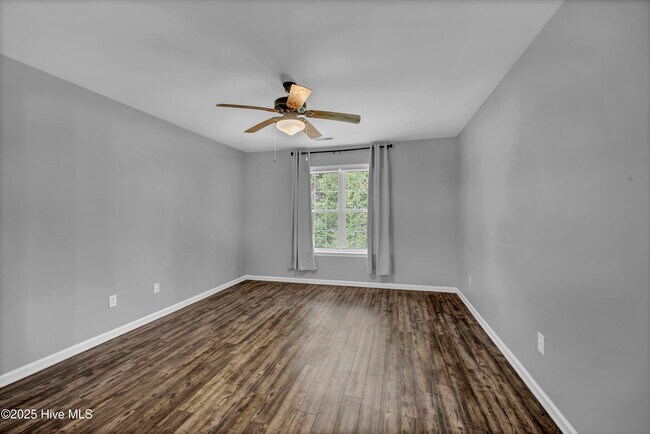 Building Photo - 4609 McClelland Dr