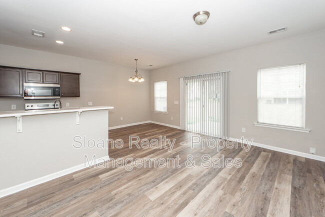 Building Photo - 522 Truman Dr