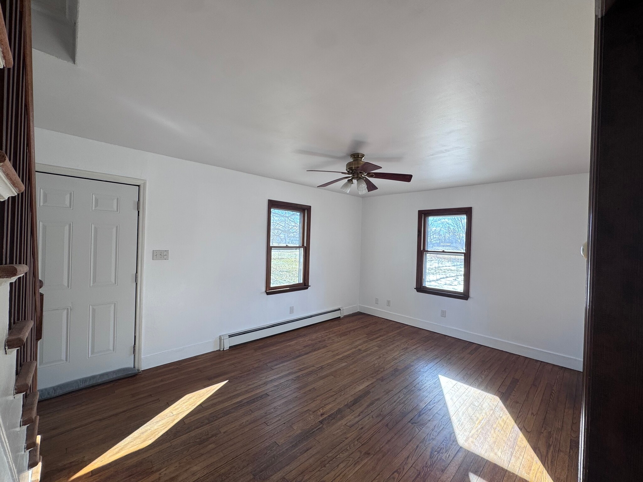 Den - 975 Saratoga Rd