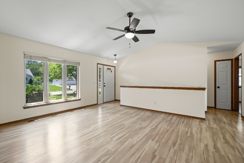 Building Photo - 391 Garrison Dr