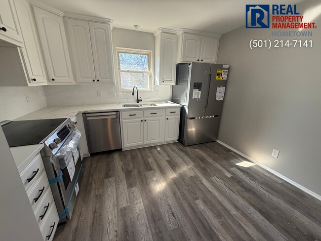 Building Photo - 37 Meadowlark Dr