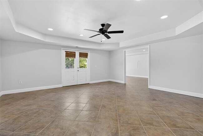 Building Photo - 4537 Grandview Pkwy