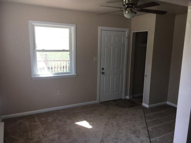 Building Photo - 589 Shelbourne Rd