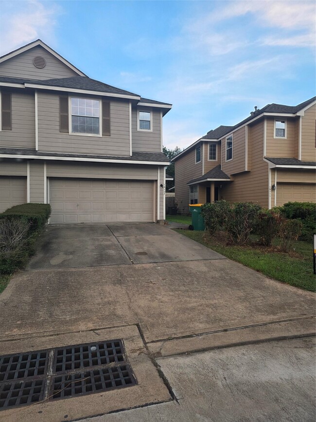 Building Photo - 16107 Sandy Path Ln