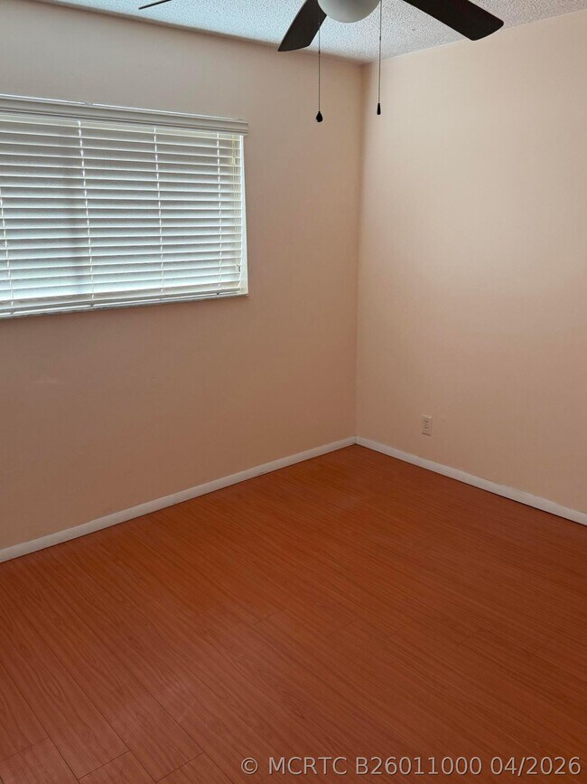 Building Photo - 8740 N Sherman Cir