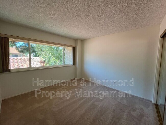 Building Photo - 3804 Mainsail Cir