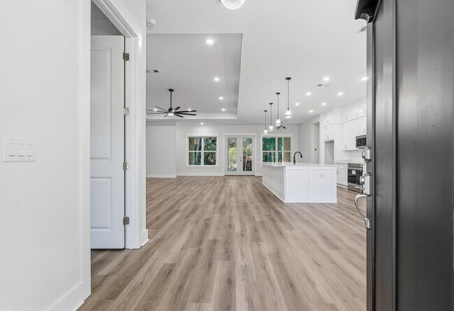 Building Photo - 7179 Freedom Ct