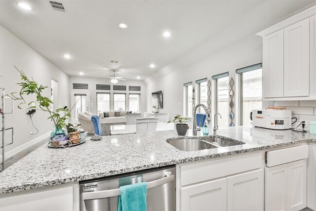 Building Photo - 15018 Concho River Wy