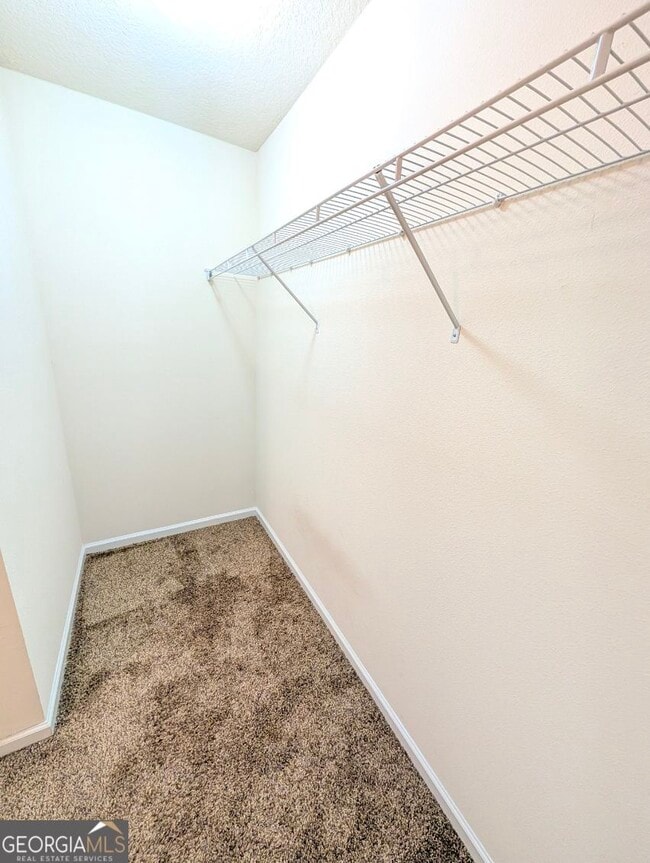 Building Photo - 215 Brooklet Cir