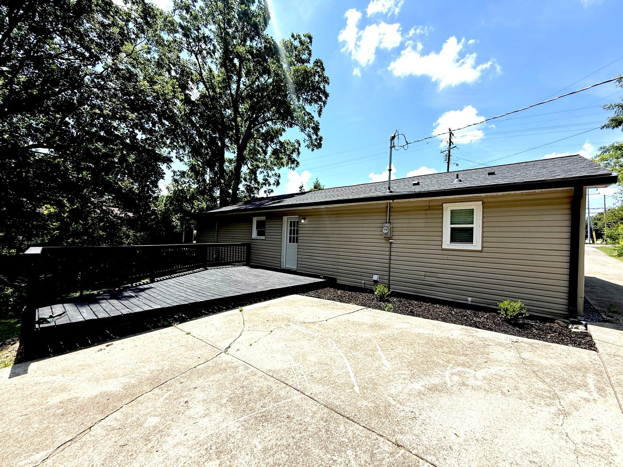 Building Photo - 2120-231w US-31W