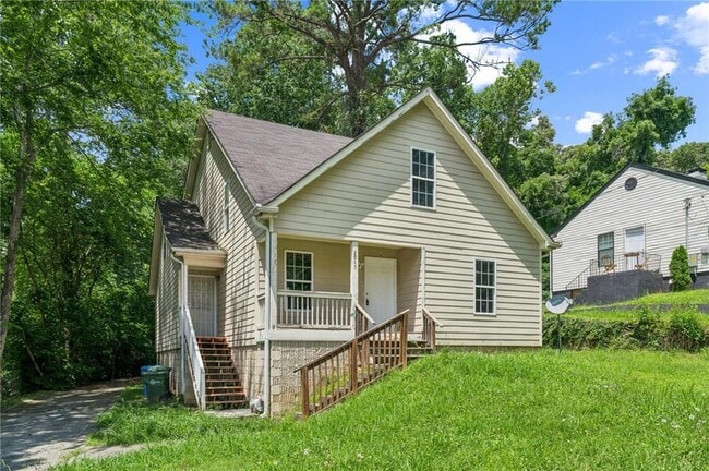 Building Photo - 2045 Baker Rd NW