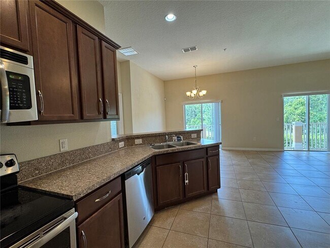 Building Photo - 10716 Dawson Lily Way