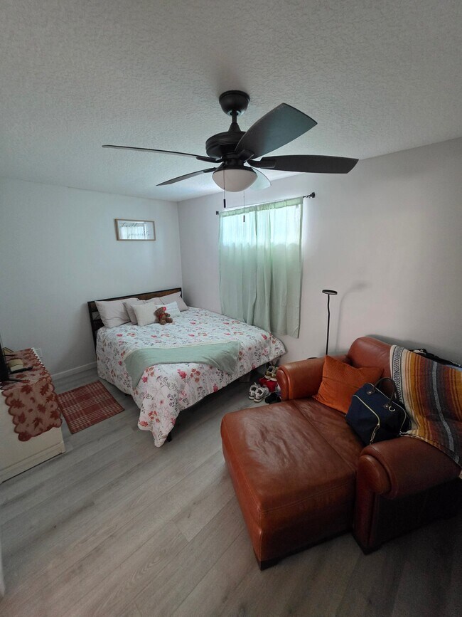 Building Photo - 5980 Woodwind Ct