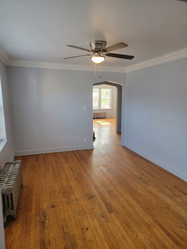 Dining Room - 8621 S Drexel Ave