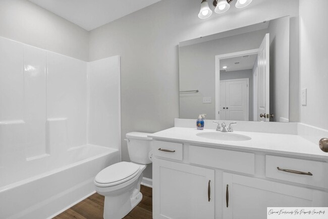 Building Photo - MODERN 3 BEDROOM IN LEXINGTON'S MURRAY VILLAGE