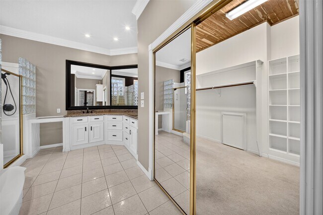 Building Photo - 16410 Emilia Ct