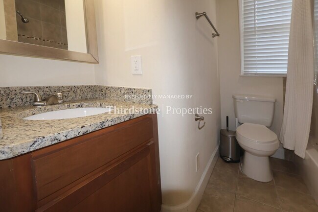 Building Photo - 3944 Herschel St