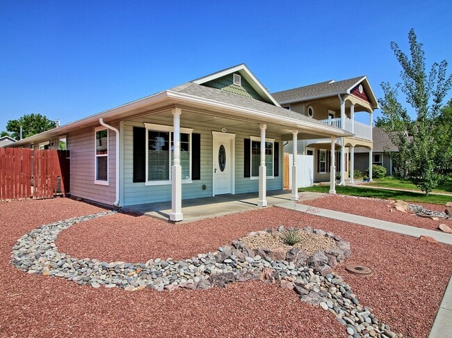 Building Photo - Lovely 3 bedroom, 2 bath home for rent in ...