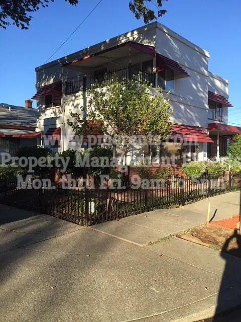 Building Photo - 7 E Magnolia St