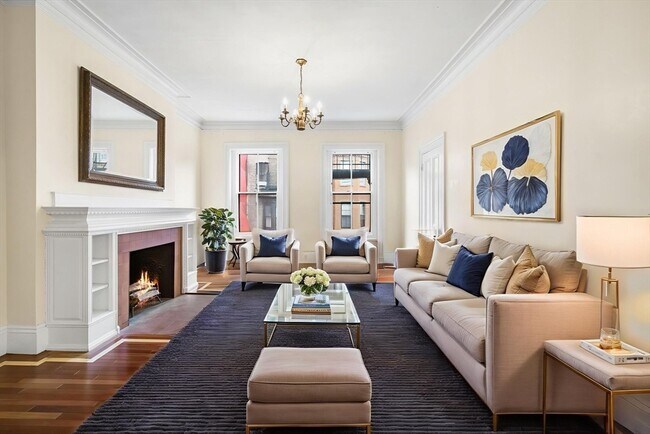 Building Photo - 61 Marlborough St