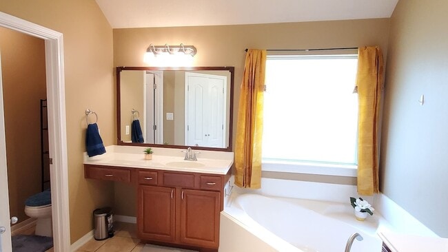 Building Photo - 12027 Grace Hall Dr