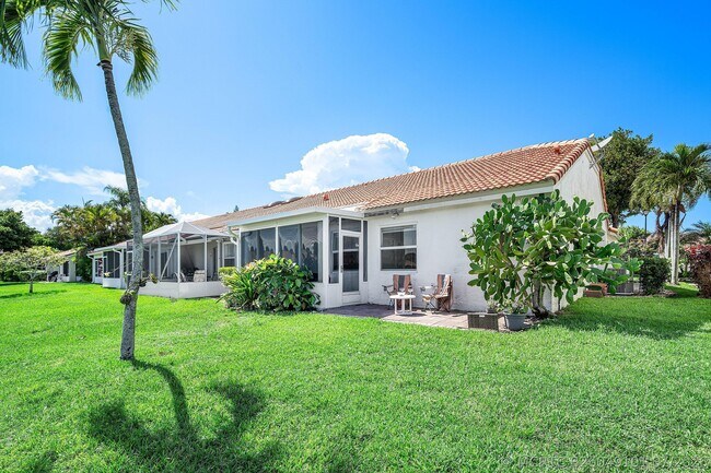 Building Photo - 6192 Floral Lakes Dr