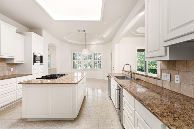 Building Photo - 8848 Chalk Knoll Dr