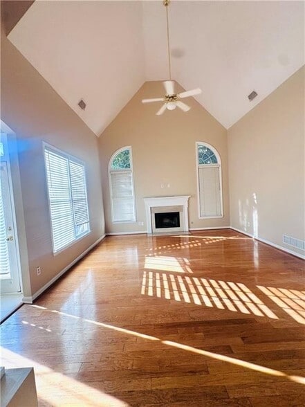 Building Photo - 2079 Planters Mill Ln