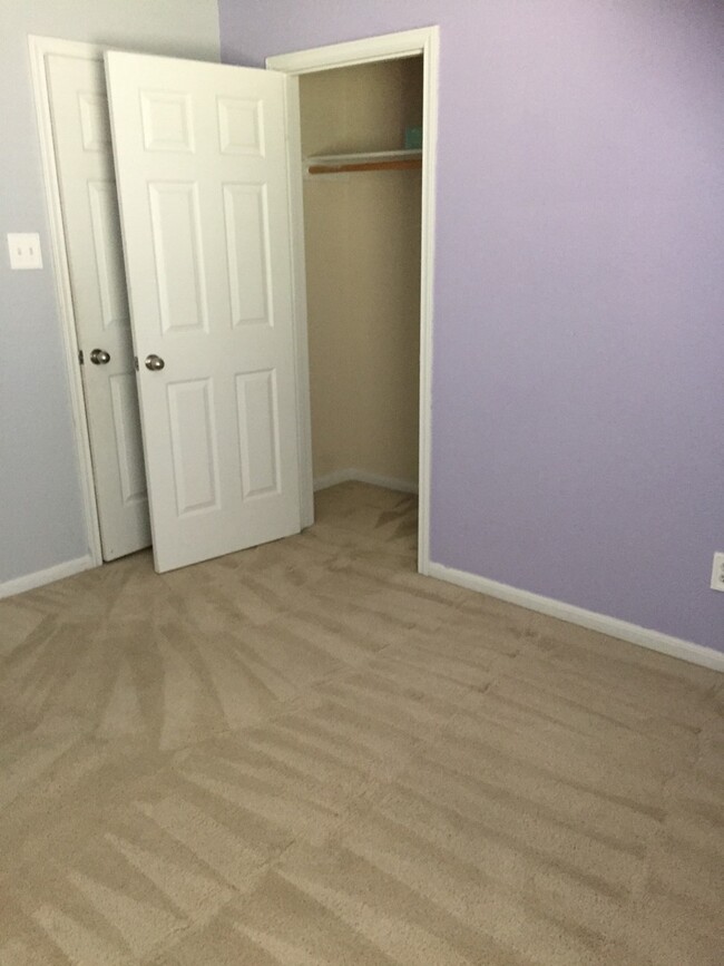 Building Photo - 707 Bighorn Dr