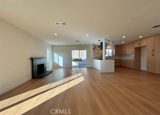 Building Photo - 6210 Halstead Ave