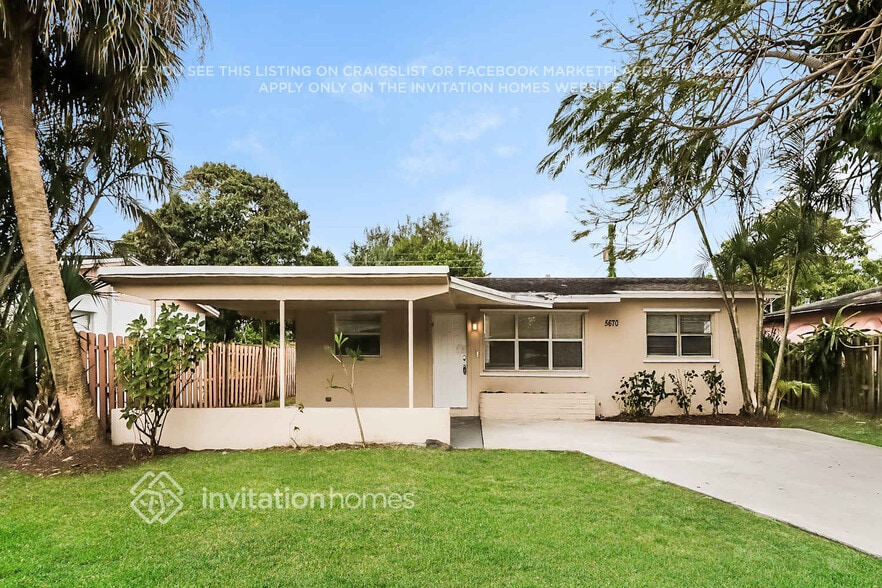 Building Photo - 5670 S 38th Ct