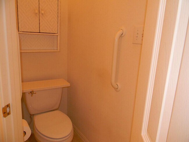 Building Photo - 2511 Branch View Ln