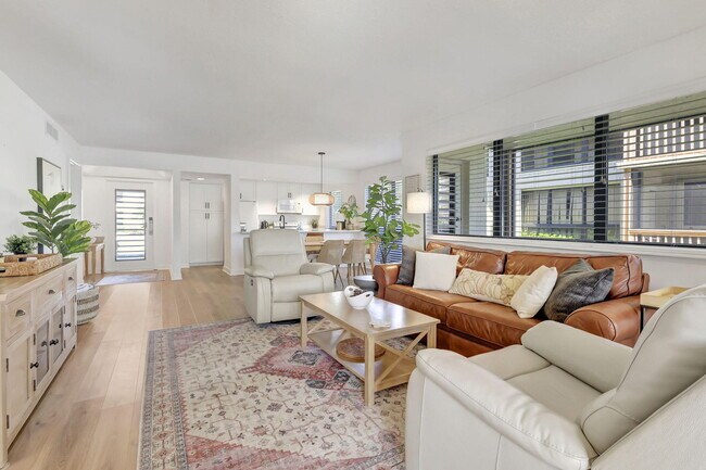 Building Photo - 334 Brackenwood Cir