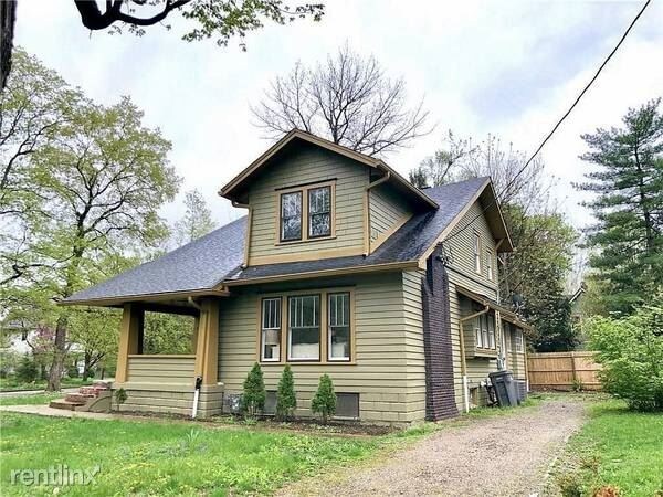 Building Photo - 4 br, 3 bath House - 5901 University Ave