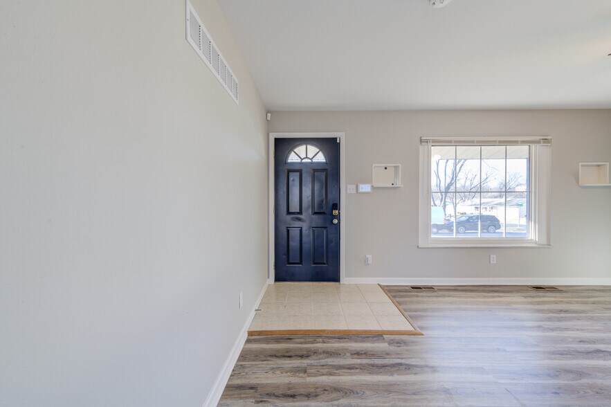 Building Photo - 19 Griffin Dr