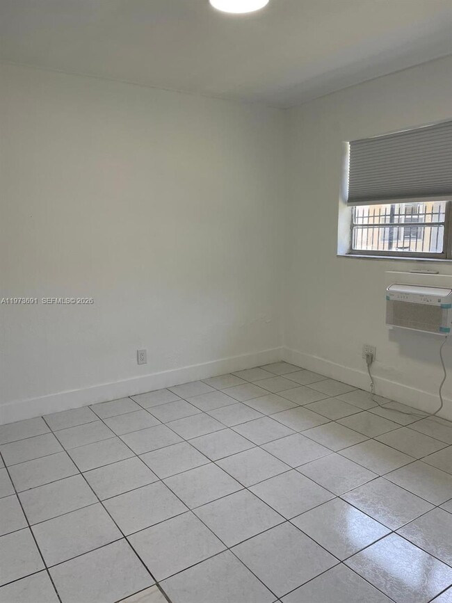 Building Photo - 6029 Polk St