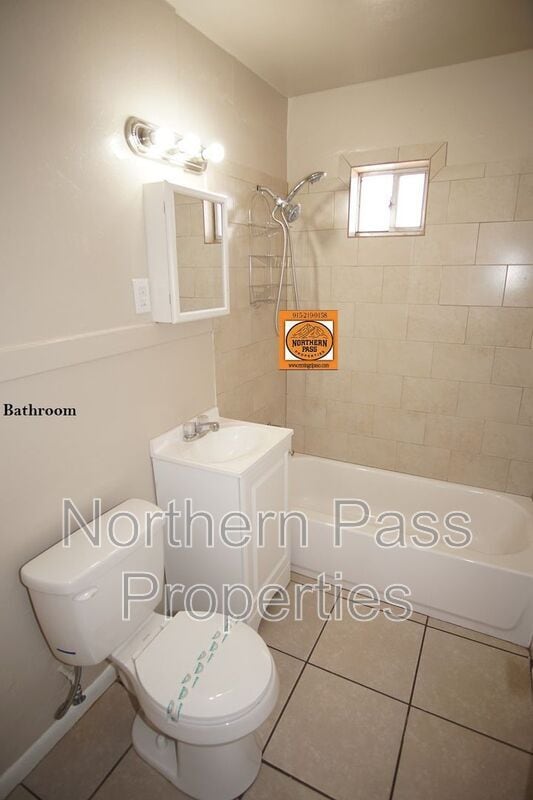 Building Photo - 1226 Huckleberry St