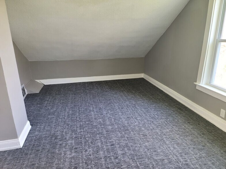 Building Photo - 3726 Avondale Ave