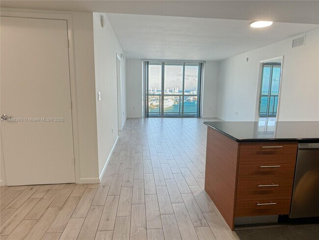 Building Photo - 50 Biscayne Blvd