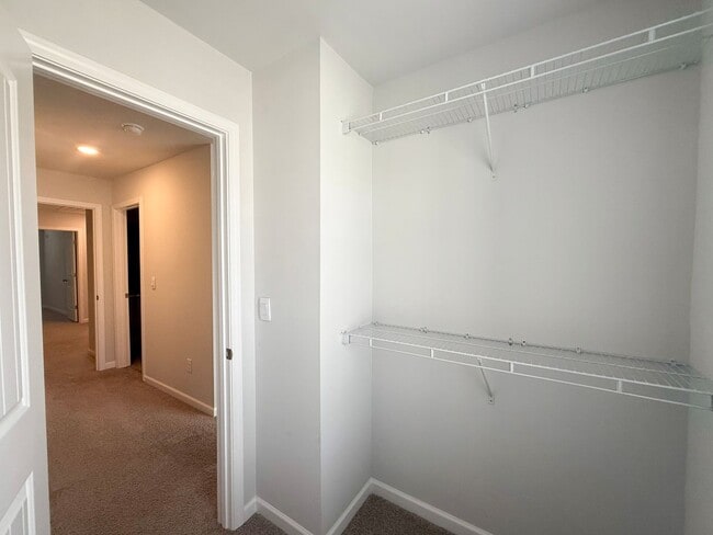 Building Photo - Newly Built 3 Bedroom Home - Baxter