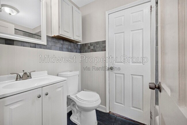Building Photo - 5344 Colton Dr