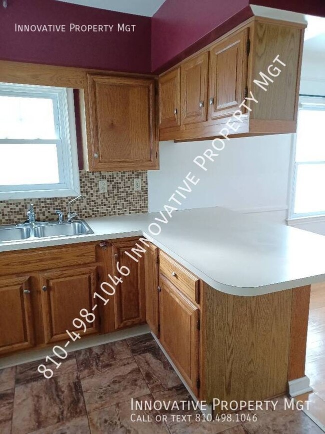 Building Photo - 611 Roome Ct