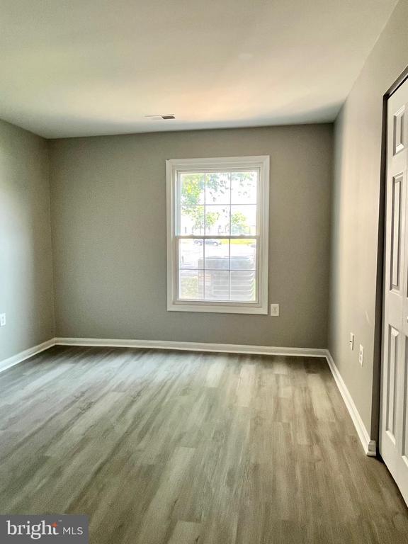 Building Photo - 7572 Belle Grae Dr